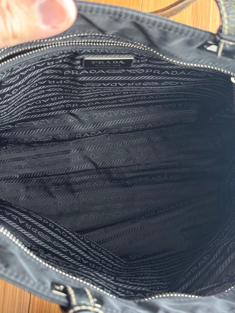 プラダ Prada 黒 ナイロン トートバッグ 約33cm x 23cm