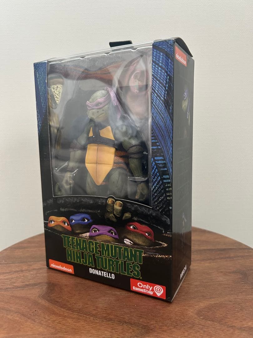 NECA 実写版 ミュータントニンジャタートルズ 1990 正規品