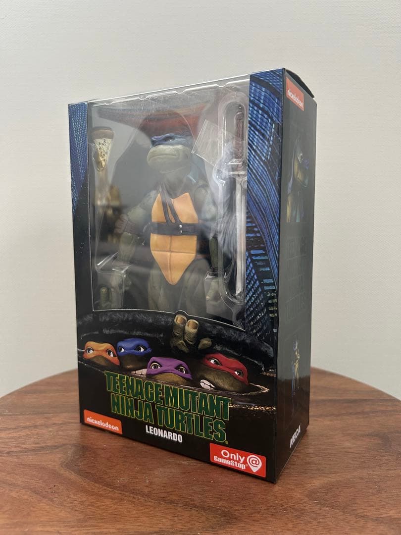 NECA 実写版 ミュータントニンジャタートルズ 1990 正規品