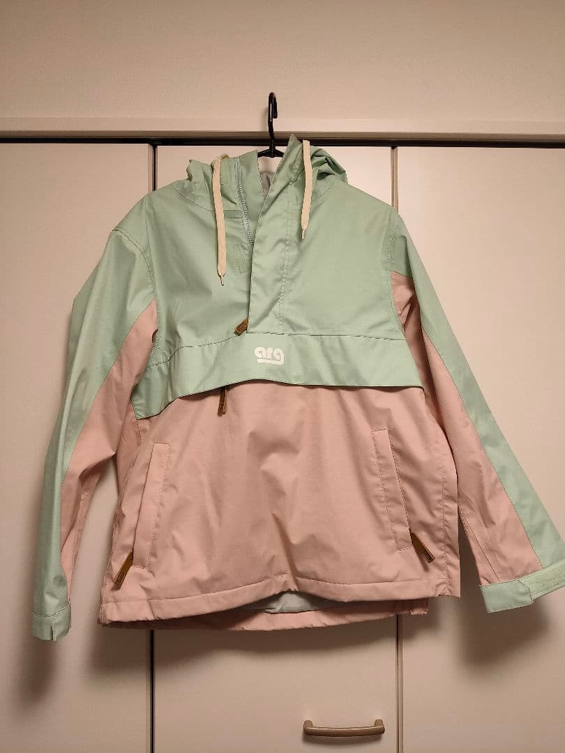 【エーアールジー　スノーボードウェア　レディースM　上下＋グローブ 3点セット】