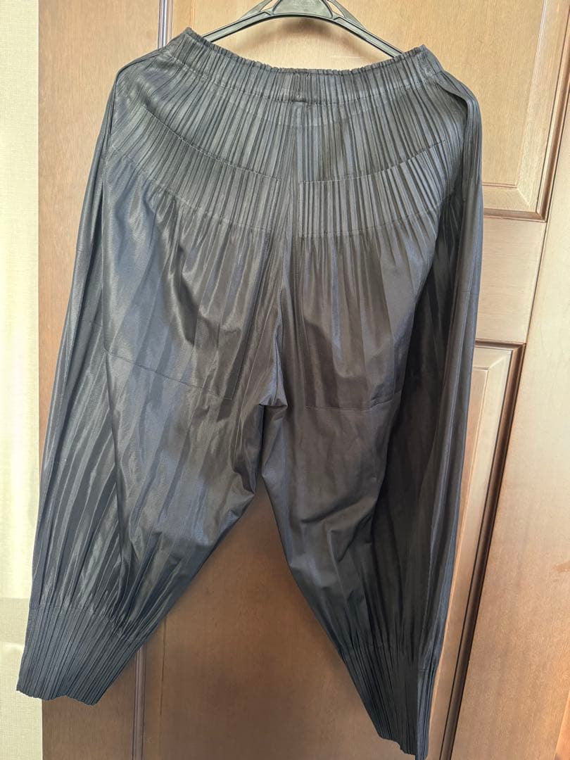 あ*い様 PLEATS PLEASE ISSEY MIYAKE サイズ3