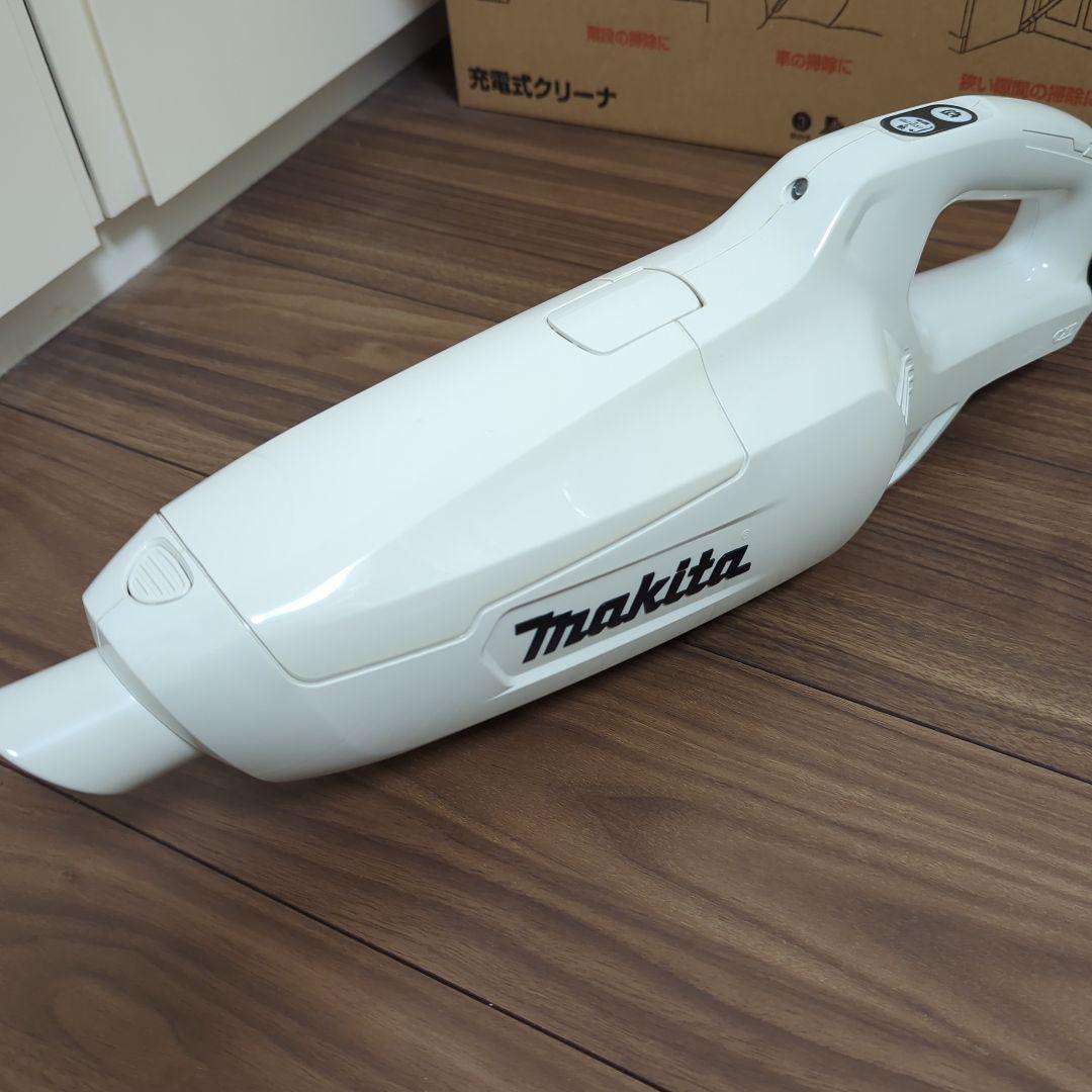 マキタ 充電式クリーナ 10.8V バッテリー・充電器付 CL107FDSHW