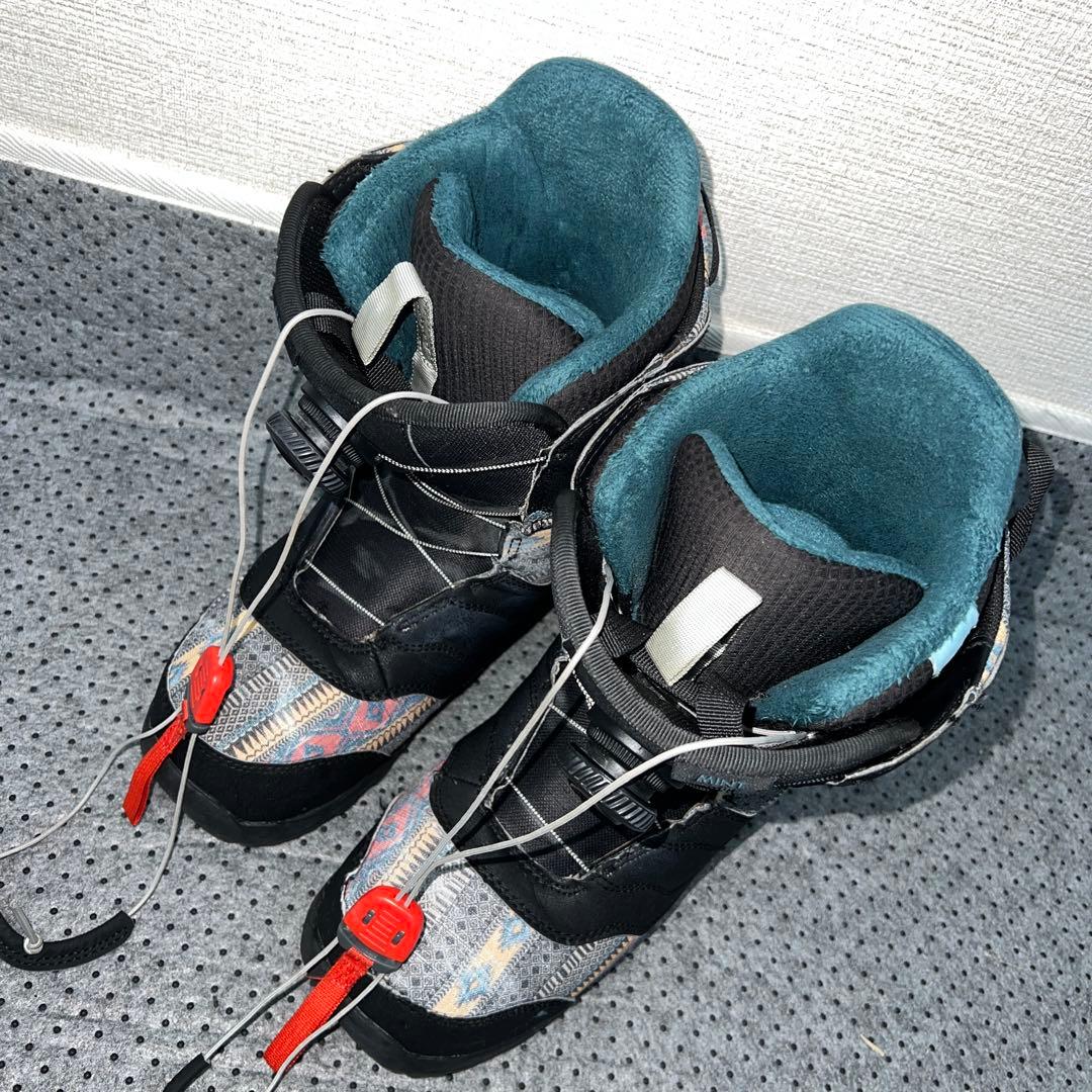 10回使用 人気サイズ24cm BURTON MINT BOA スノボブーツ