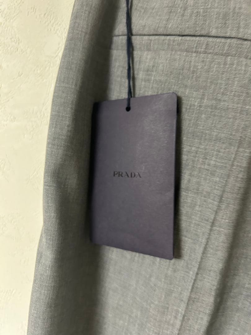 PRADA　グレー　ワイドストレートスラックス　24ss aw