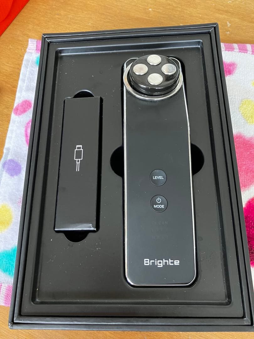 Brighte 美顔器 USBケーブル付き