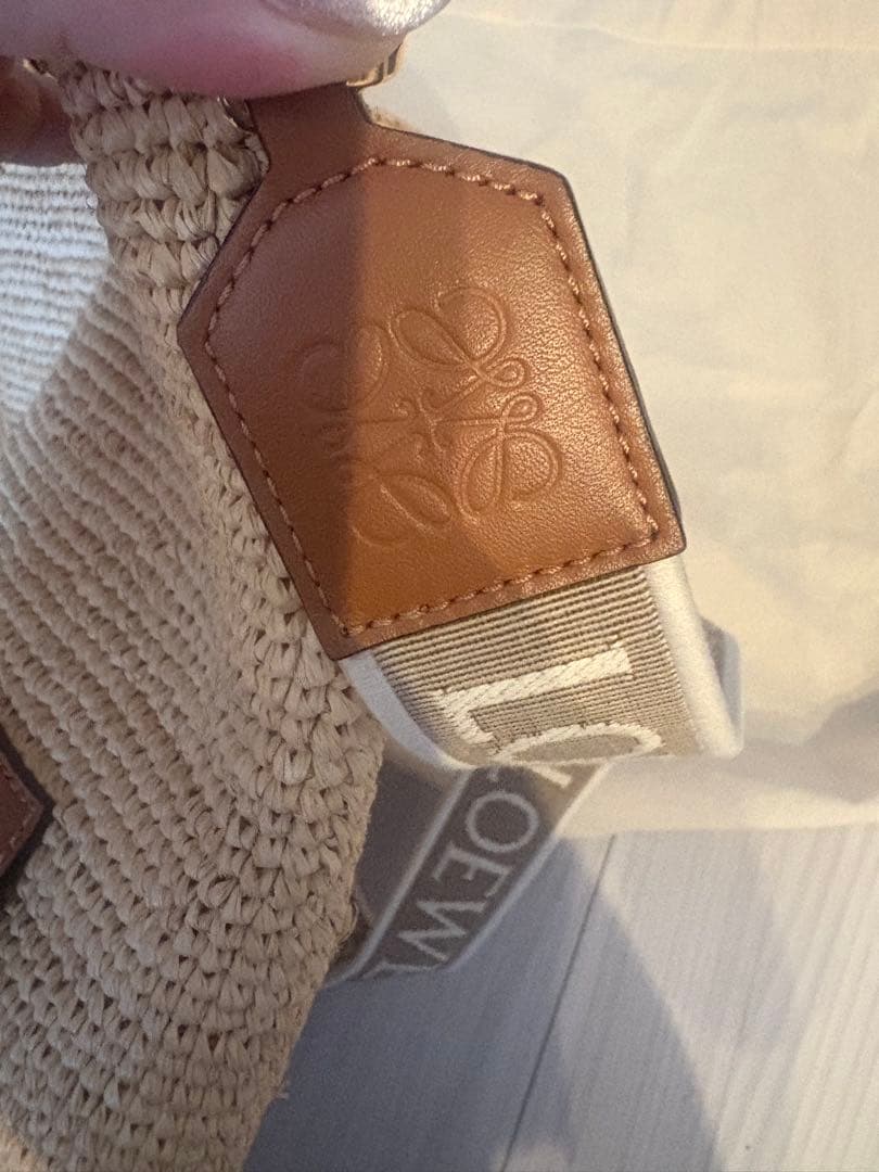 正規品　レアLOEWE　ロエベスリットバック（ミニ）アナグラムベルト