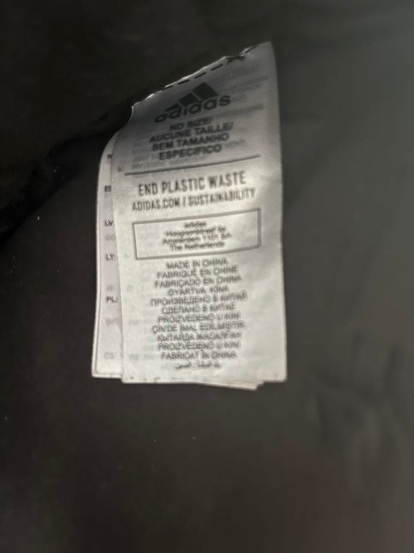 アディダス　STELLA McCARTNEY ブラック ボディバッグ