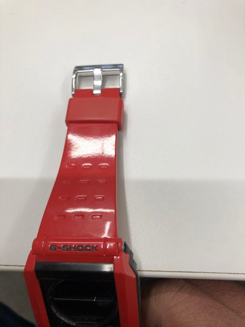 絶版貴重品。CASIO G-SHOCK g-8100 特に人気のレッド！