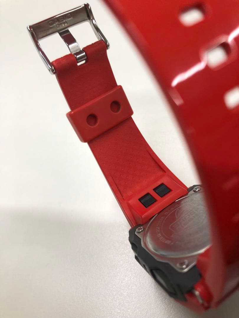 絶版貴重品。CASIO G-SHOCK g-8100 特に人気のレッド！