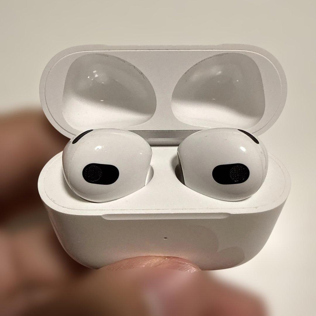 AirPods3 本体 ホワイト 充電ケース付き