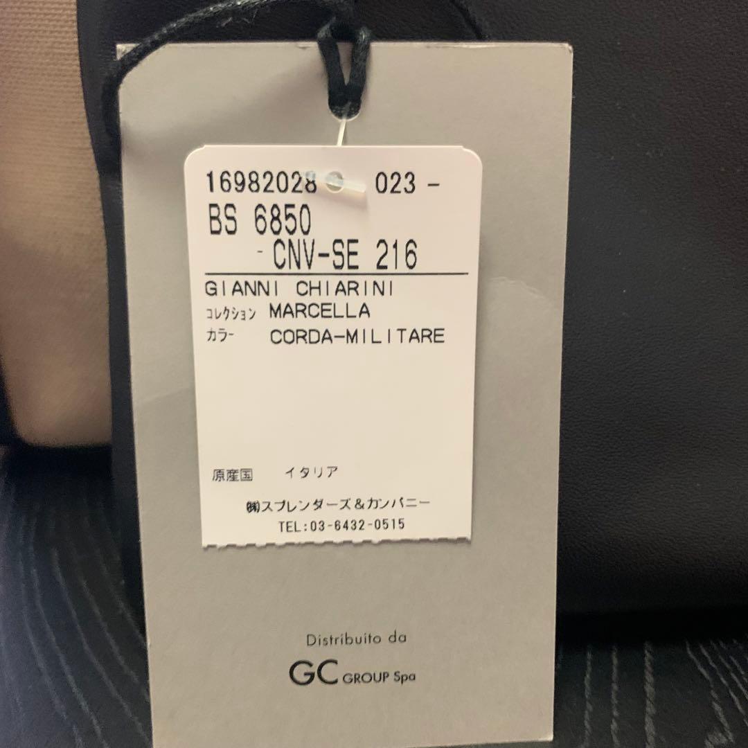 美品　ジャンニ キアリーニ　マルチェッラM タグあり　ポーチ付き