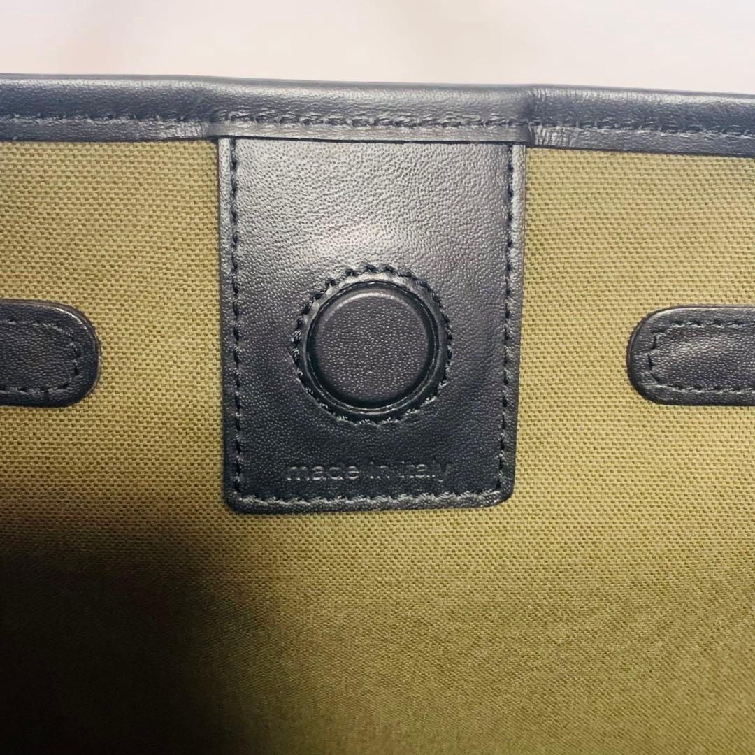 美品　ジャンニ キアリーニ　マルチェッラM タグあり　ポーチ付き