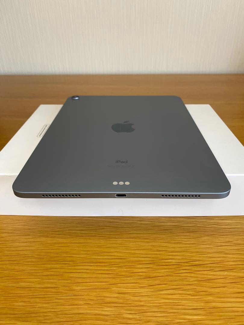 k*i様 iPad Air 第4世代 良好状態　iPad 本体　美品