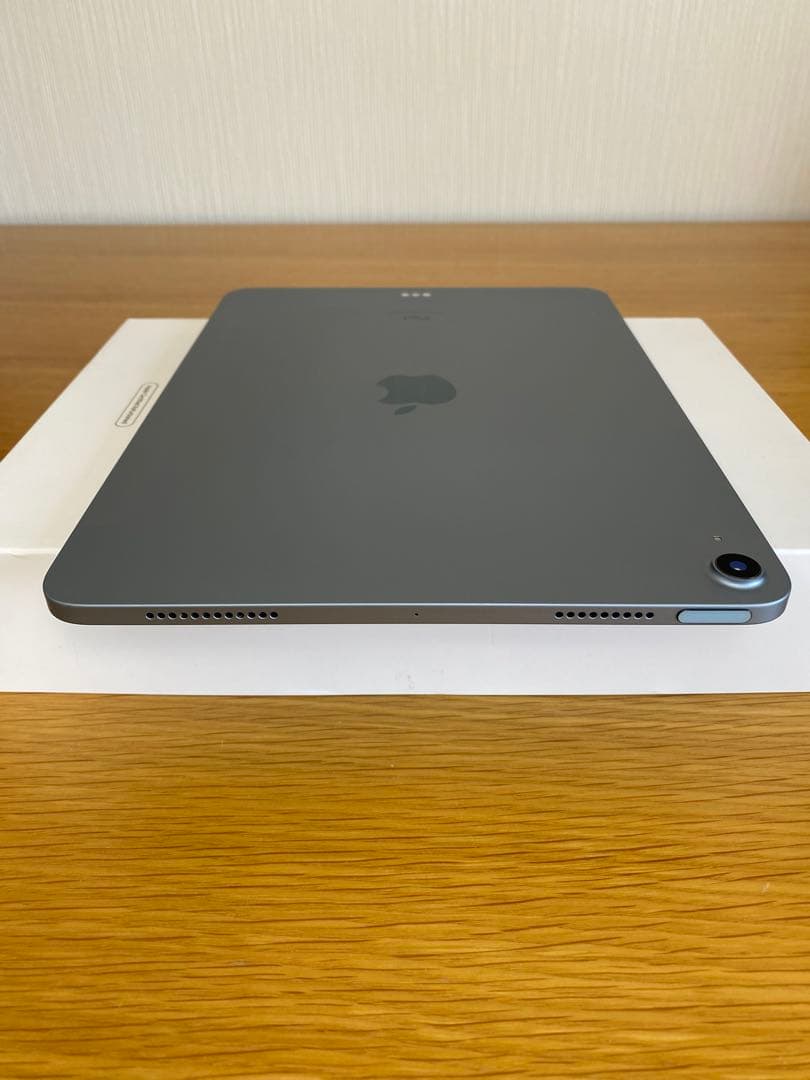 k*i様 iPad Air 第4世代 良好状態　iPad 本体　美品