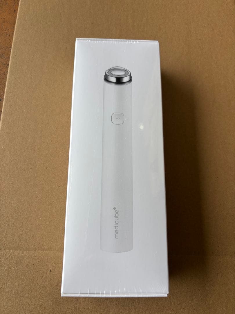 メディキューブ　美顔器　AGE-R ブースタープロミニ ホワイト