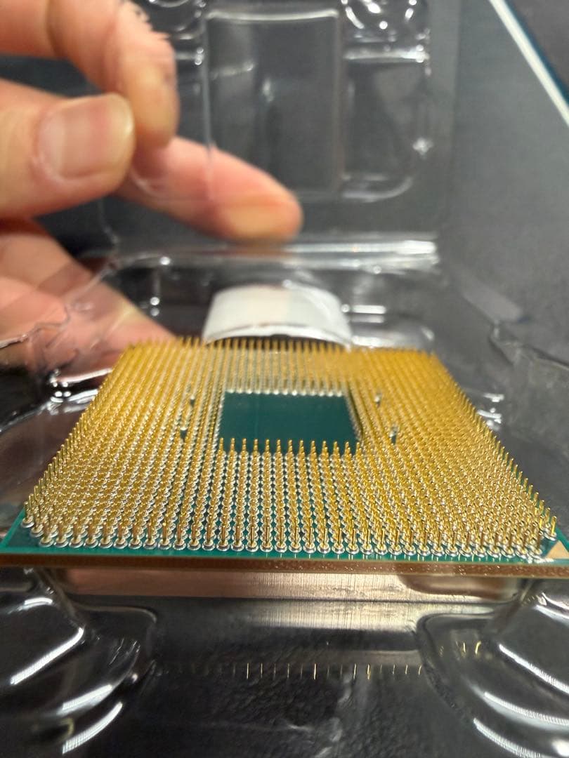 AMD Ryzen 7 5700X3D CPU 【約半年使用】