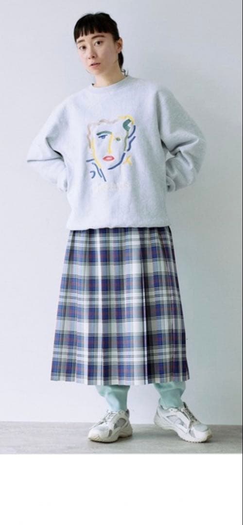 yuni dreams embroidery スウェット　トレーナー