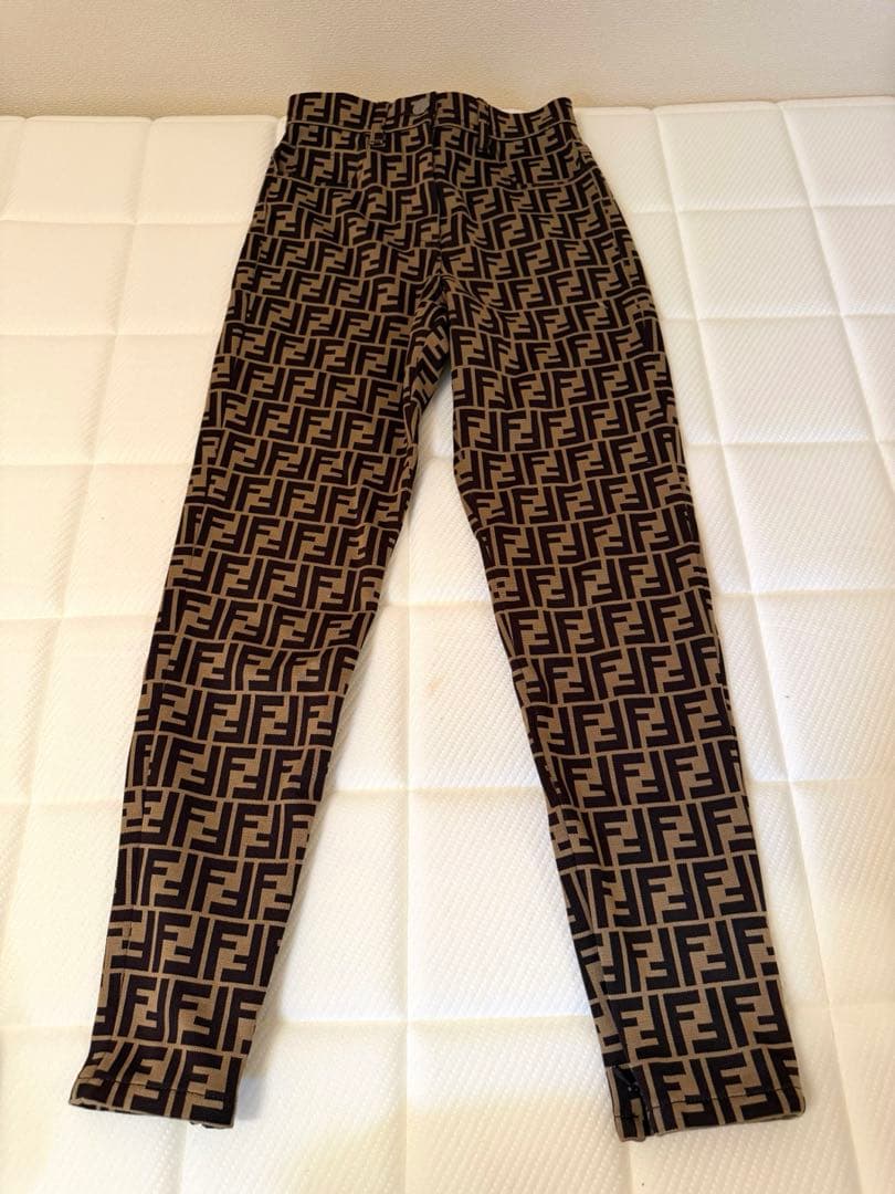 FENDI パンツ