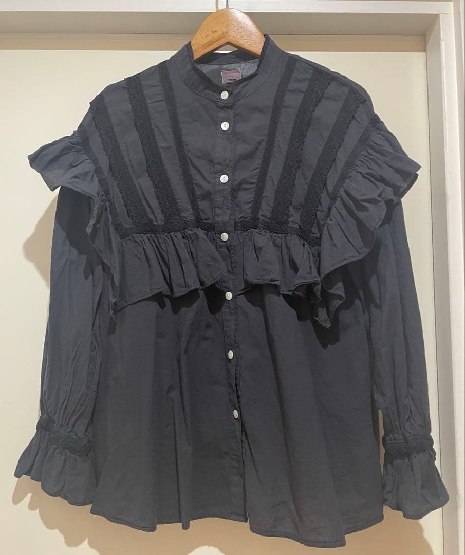 新品同様【デニム＆ダンガリー】 ローンレースブラウス02size
