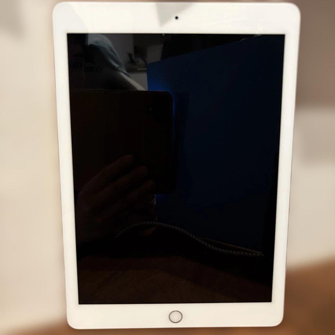 iPad アイパッド　第6世代　128GB