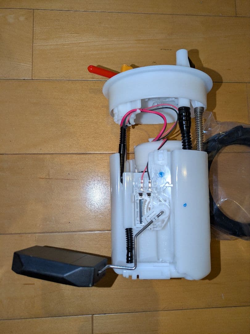 ホンダ　N-BOX　JF3 フューエルポンプ　燃料ポンプ　定価30100円