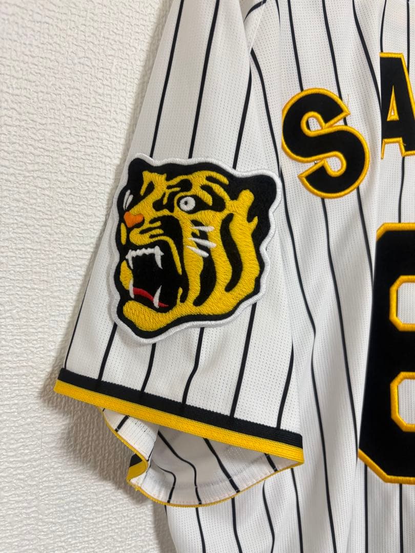 阪神タイガース　佐藤輝明ユニフォーム　L