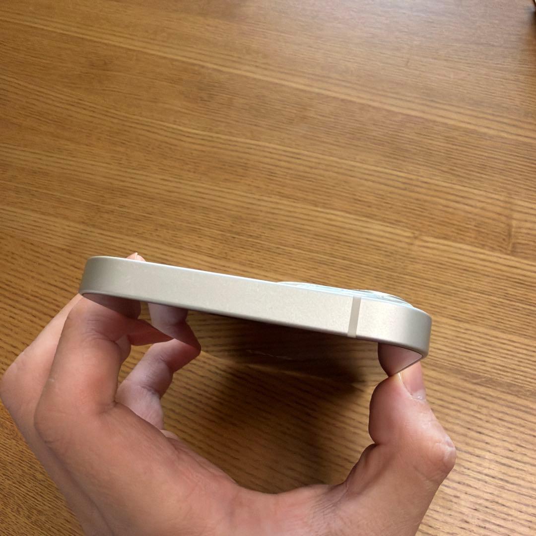 iPhone13 スターライト SIMフリー　128gb