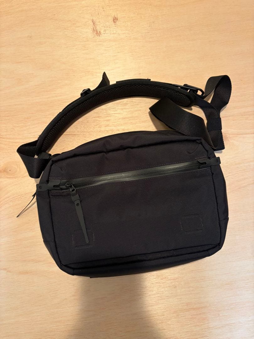 バッグ BLACK EMBER Grip Sling
