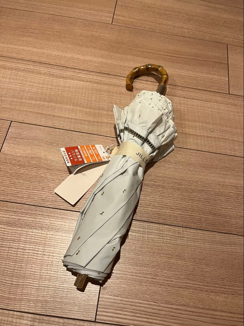 ジルスチュアートの晴雨兼用折りたたみ傘