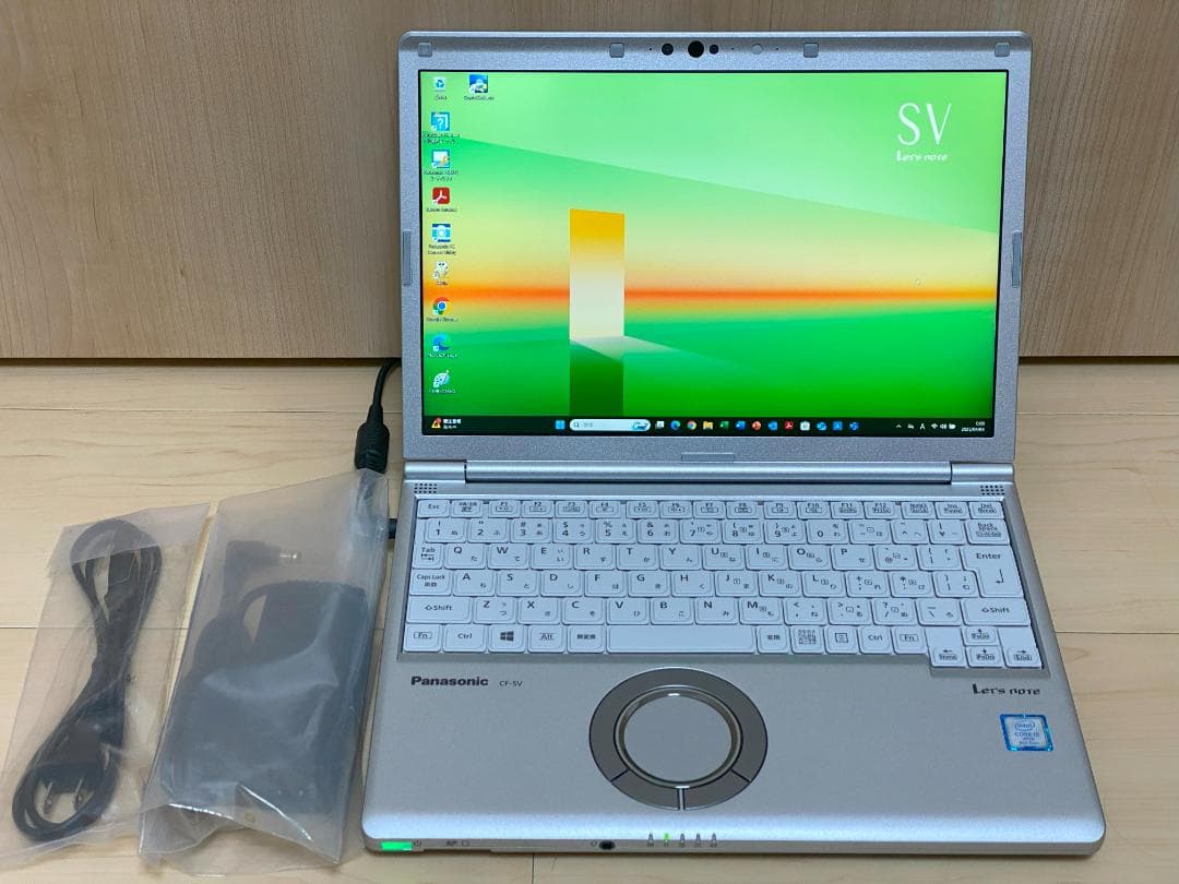 超美品レッツノート！累積240H！新品SSD512GB！8GBOfficeSV7