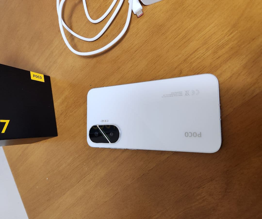 【再々値下げ】POCO F7 ホワイト256GB & 手帳ケース