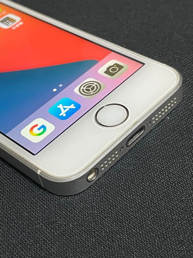 iPhone SE 第1世代 32GB バッテリー100% クリアケース付き