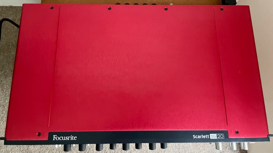 フォーカスライトScarlett 18i20 オーディオインターフェイス