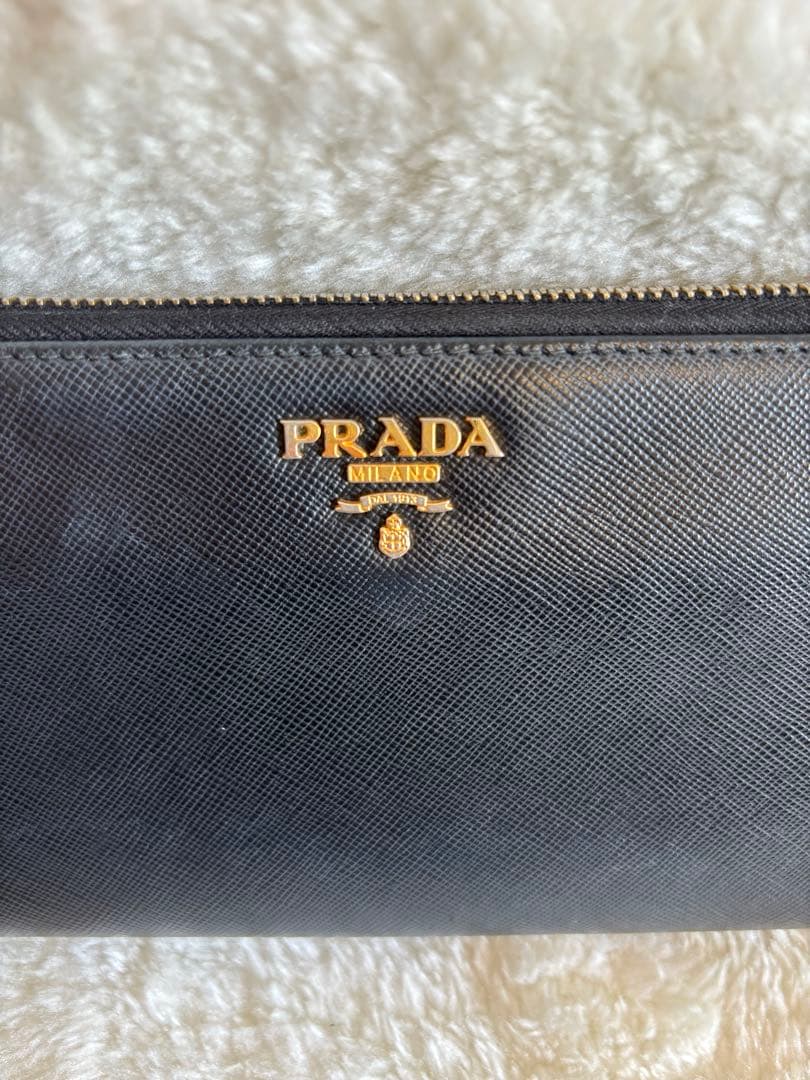 PRADA ブラック 長財布 サフィアーノレザー
