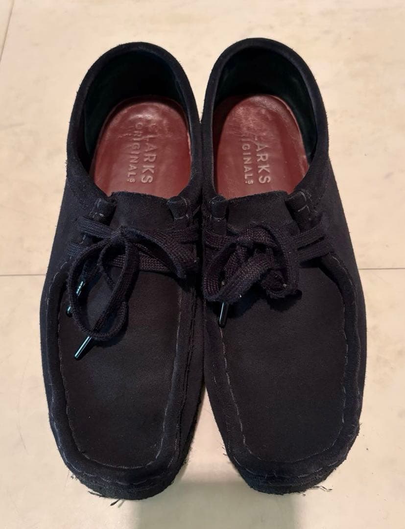 clarks クラークス　ワラビー　黒　スエード