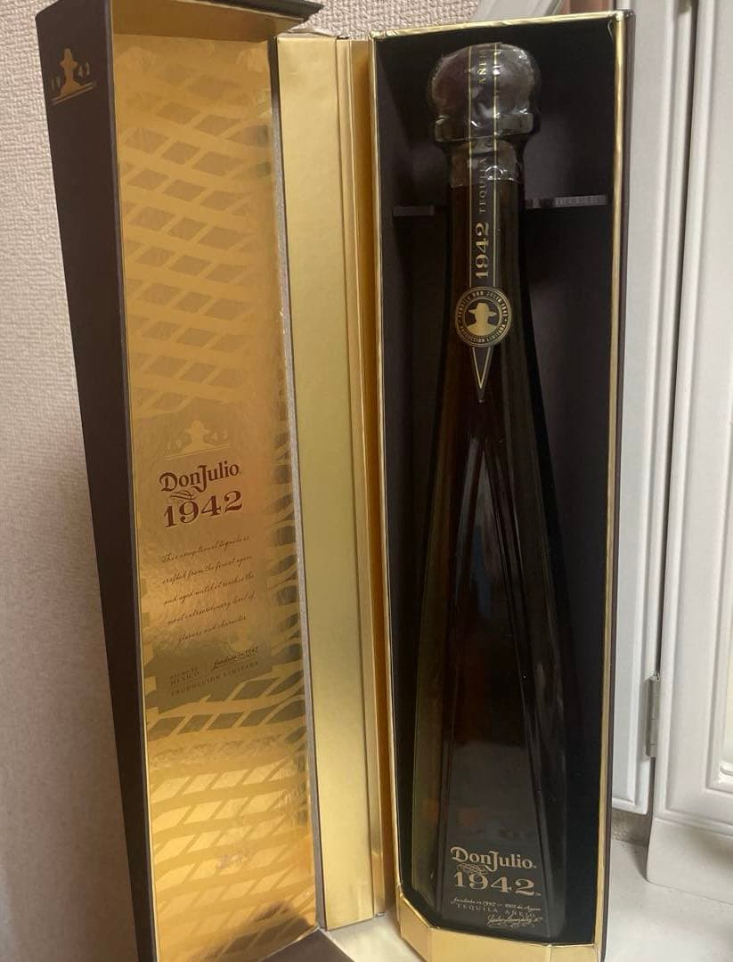 【未開封】ドンフリオ Donjulio 1942 750ml (箱一部破れあり)