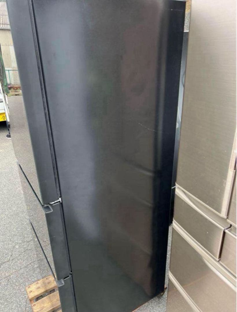 2018年式 282L Hisense 3ドア冷蔵庫 HR-G2801BR