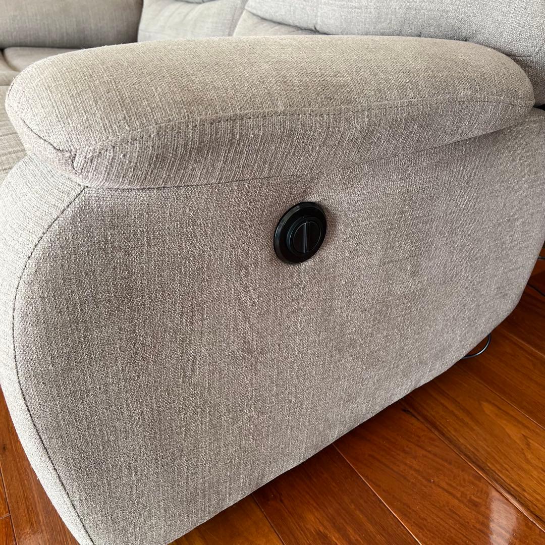 【引き取り限定　茨城県藤代駅】　ニトリ　電動　二人掛けソファー　ビリーバー3