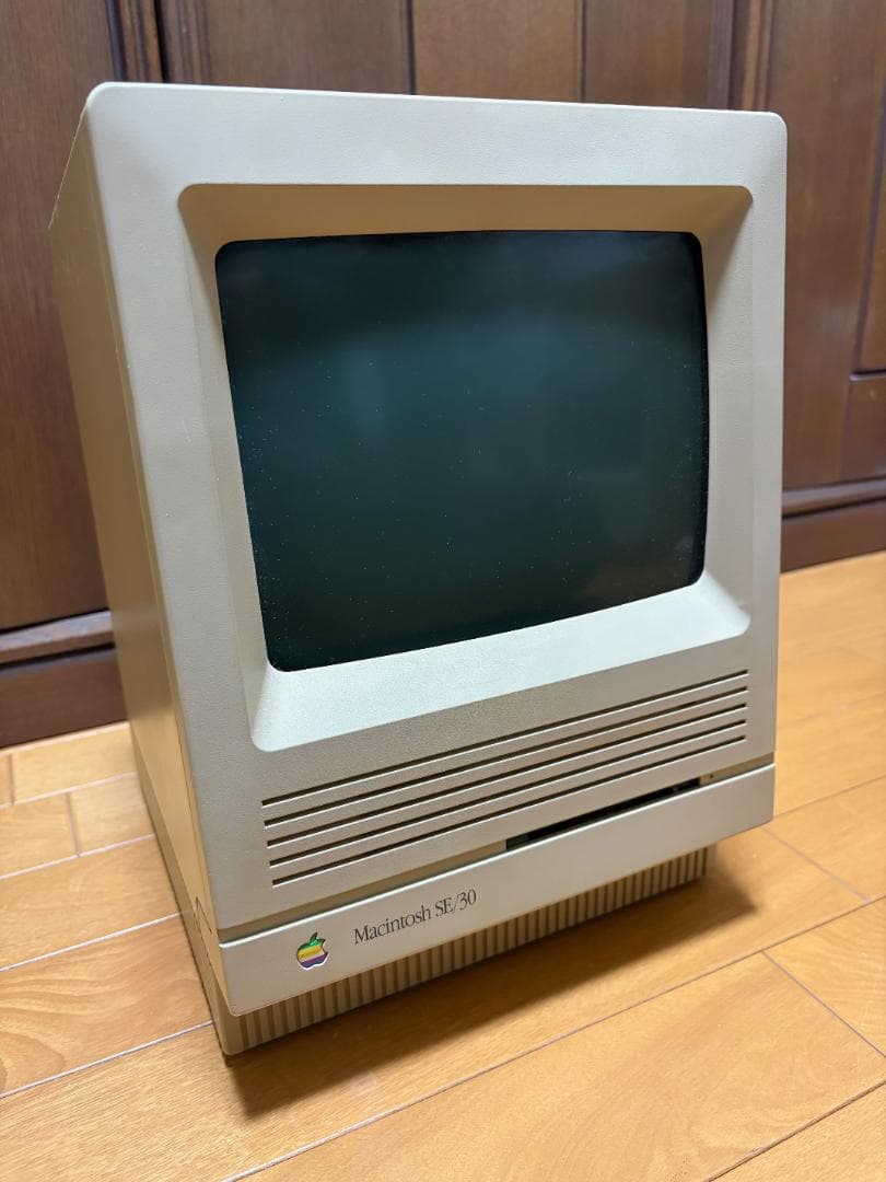 Macintosh SE/30 デスクトップPC