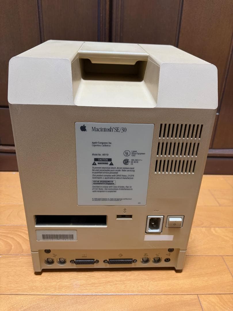 Macintosh SE/30 デスクトップPC