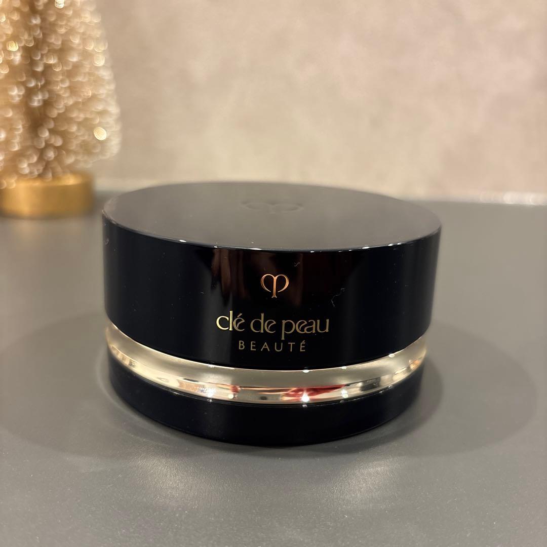 【美品】クレドポーボーテ　プードルトランスパラントｎ　Ｍ　1ライト