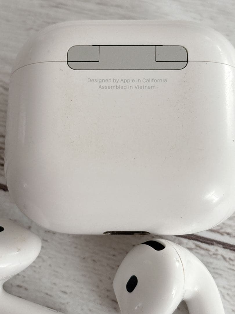 AirPods4 ワイヤレスイヤホン A3058/A3050/A3053