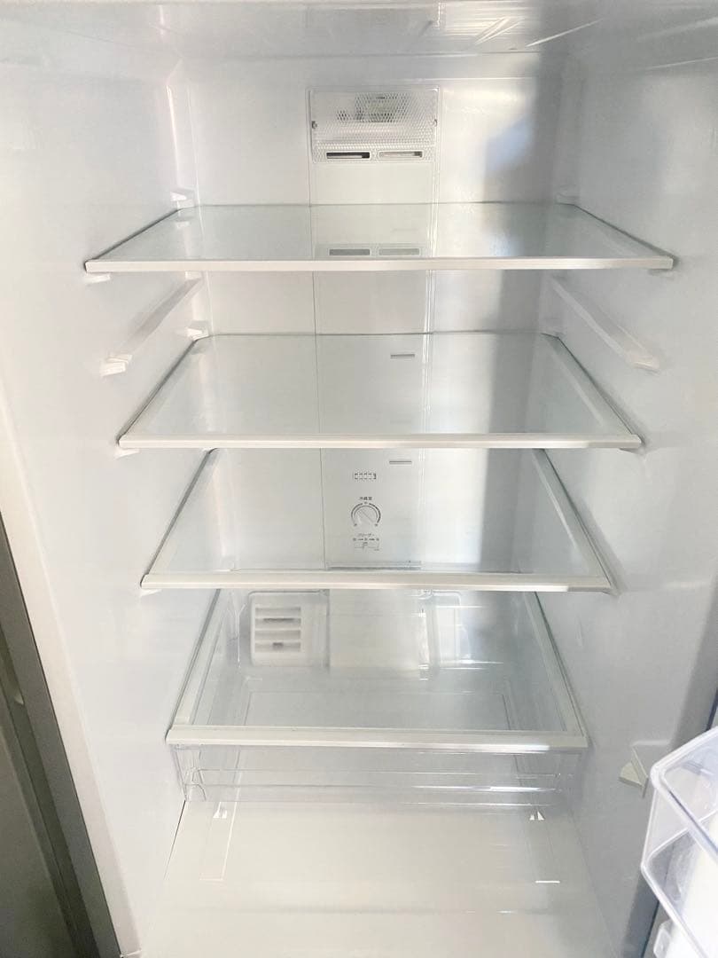 近隣地域限定　送料無料❗️美品 AQR-20N 2023年製 201L冷蔵庫