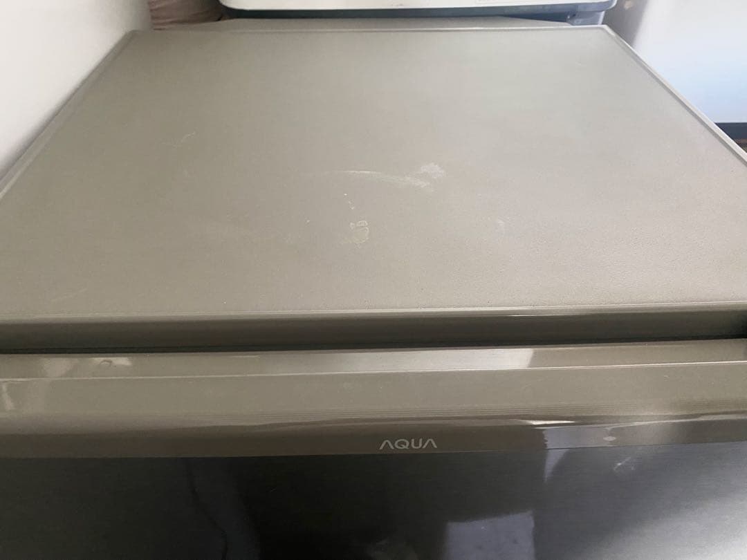 近隣地域限定　送料無料❗️美品 AQR-20N 2023年製 201L冷蔵庫