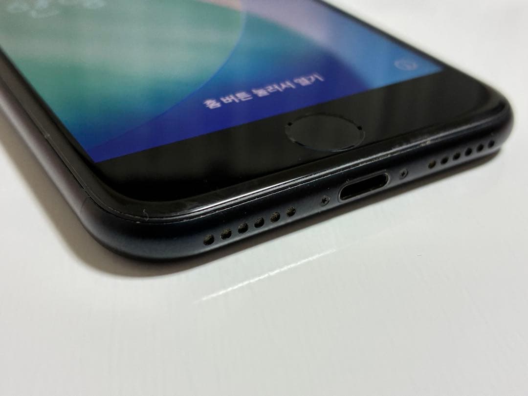 iPhone SE 第3世代128GB ミッドナイト SIMフリー 付属品あり