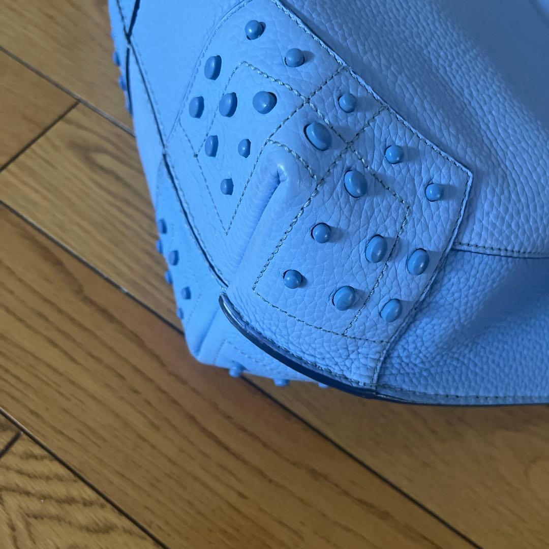 値下げ❗️トッズ　ブルー系レザー ハンドバッグ