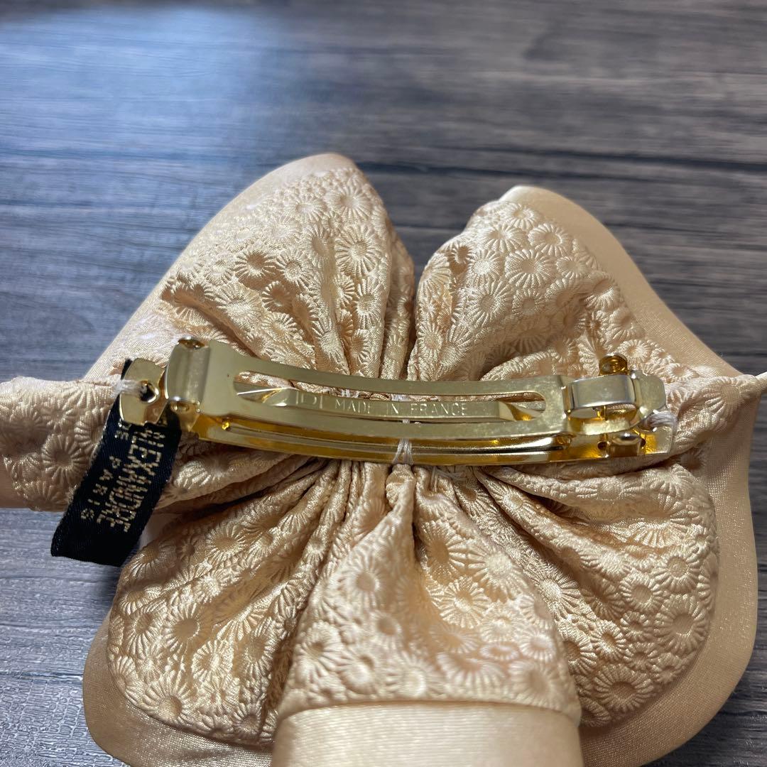 【本日限定値下げ】ALEXANDRE DE PARIS　花型　バレッタ