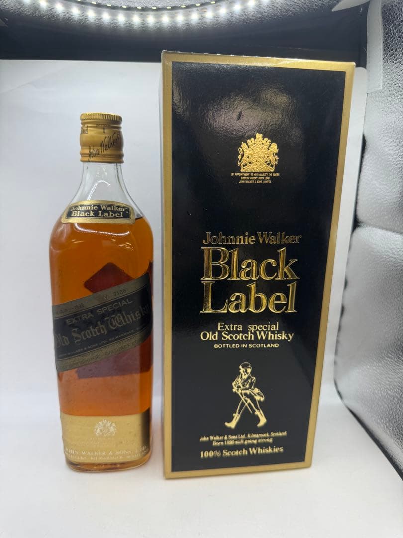 未開栓　古酒　ジョニーウォーカー 黒ラベル 金キャップ　750ml