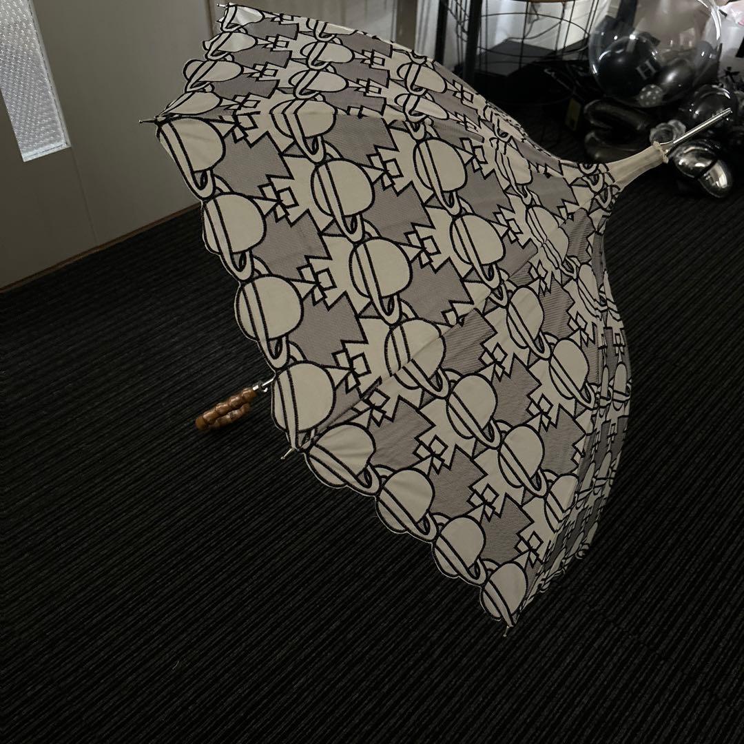 9月10日まで限定価格早い物勝　ヴィヴィアンウエストウッド　傘　オーブ