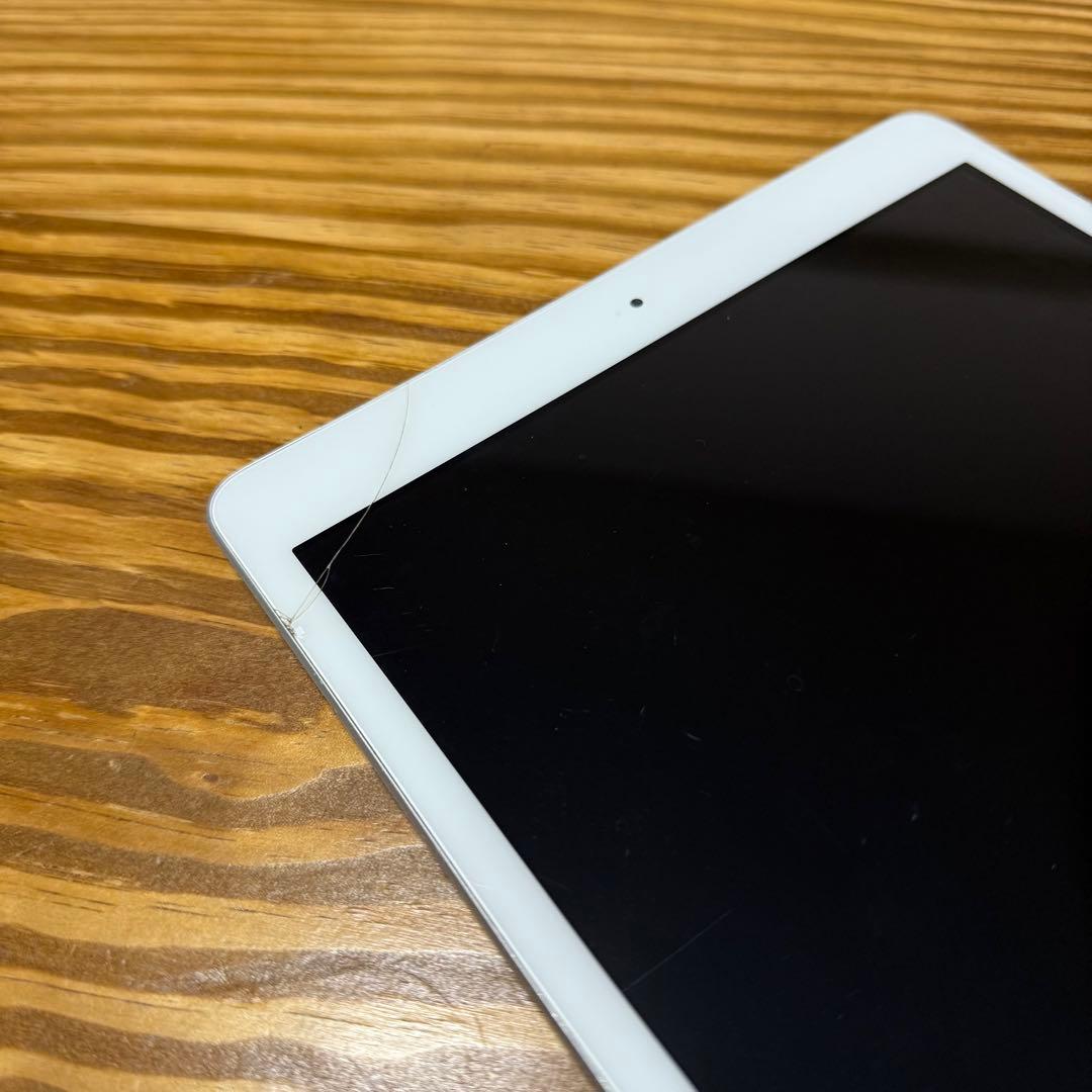 iPad 第8世代 128GB Wi-Fi +Cellular SIMフリー